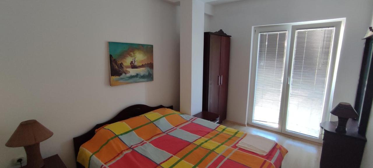 Apartments Vela - Pestani, Ohrid Bagian luar foto