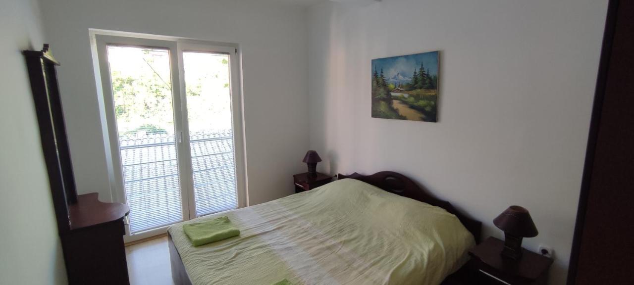 Apartments Vela - Pestani, Ohrid Bagian luar foto