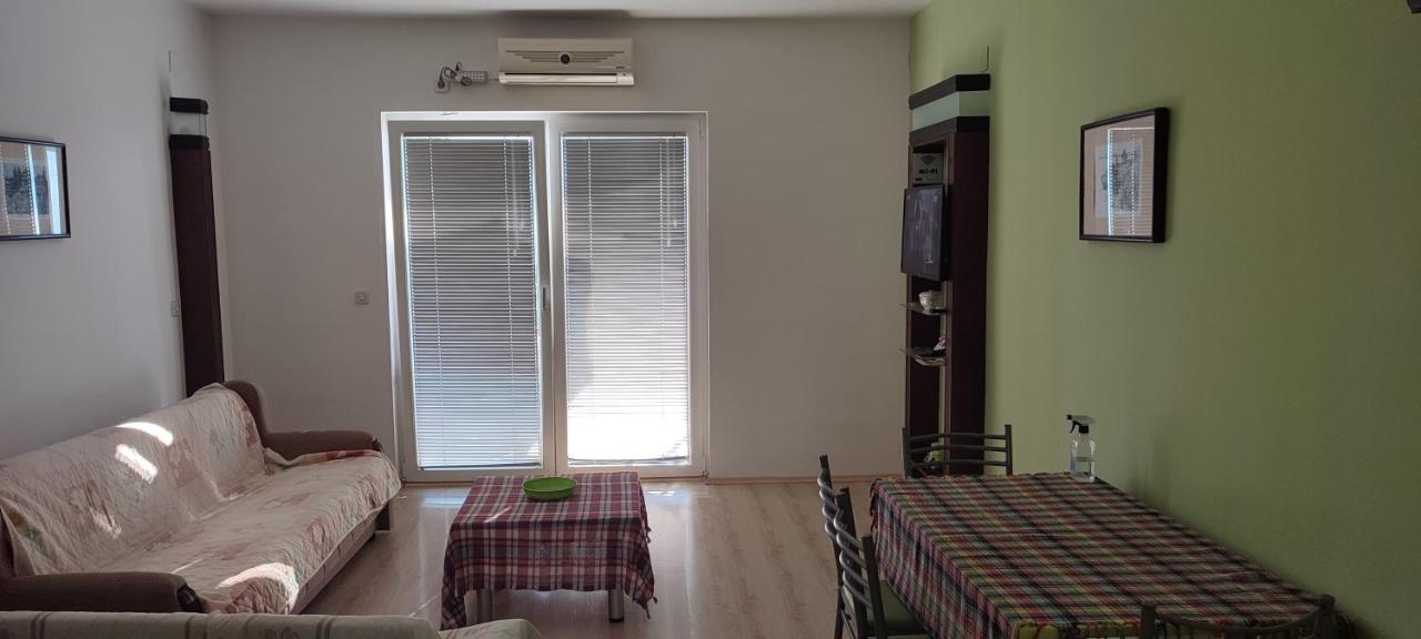 Apartments Vela - Pestani, Ohrid Bagian luar foto