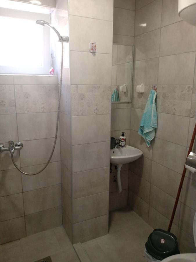 Apartments Vela - Pestani, Ohrid Bagian luar foto
